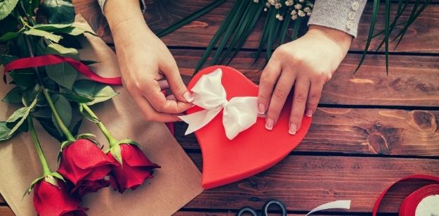 7 Astonishing Valentine Gift Ideas for Girlfriend