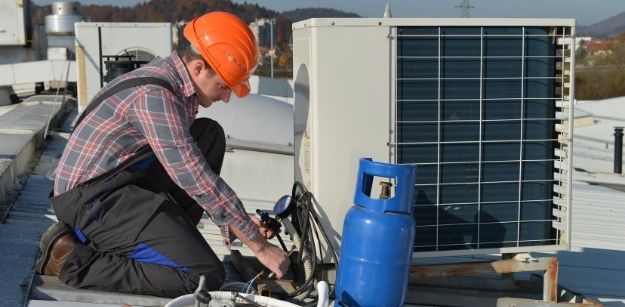 Signs That You Need Air Conditioning Repair Arlington, TX Services