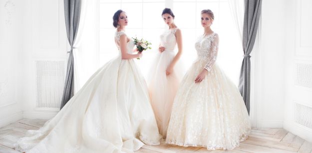 10 Stunning Wedding Dresses For A Winter Wedding