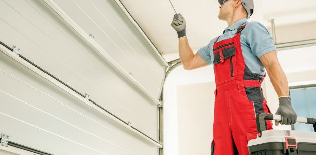 Tips for Maintaining Your Garage Door